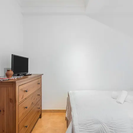 Home2book Bright Retreat With Pool, Sardina Gáldar